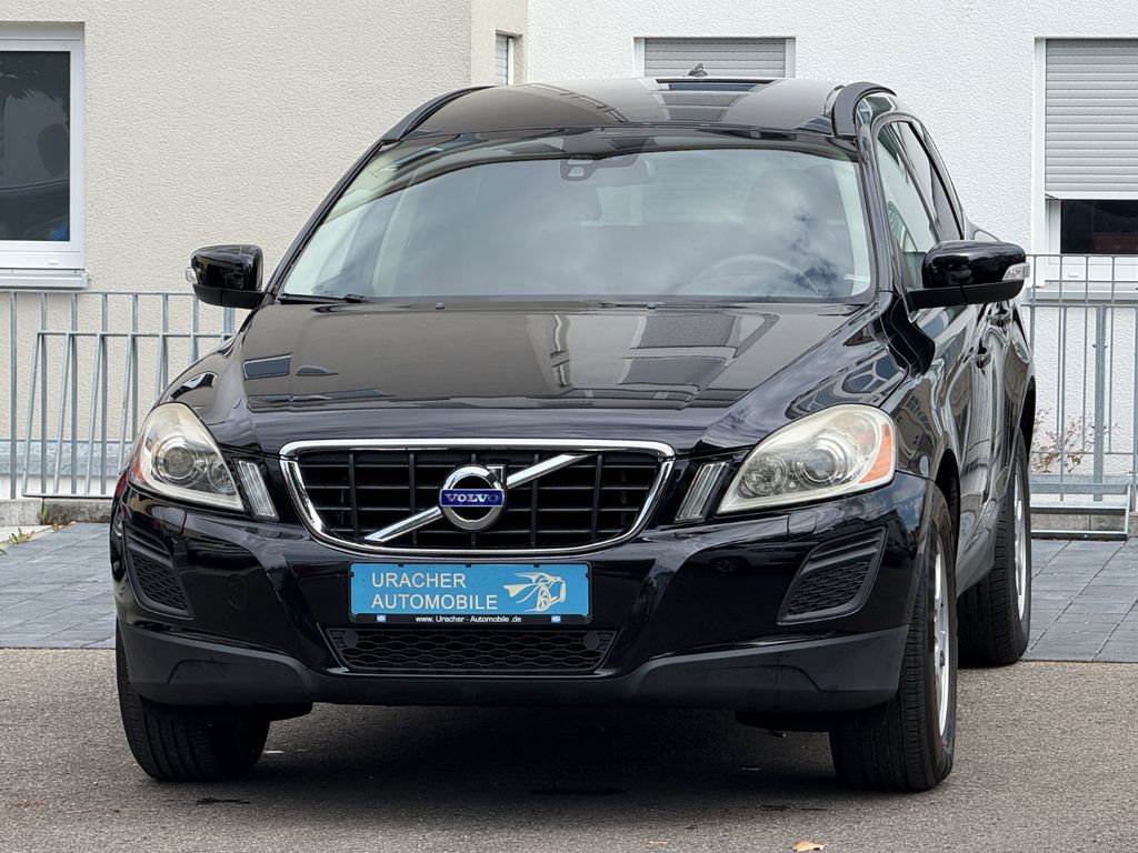 Bild des Angebotes Volvo XC 60 XC60 Momentum AWD Allrad Automatik Navi