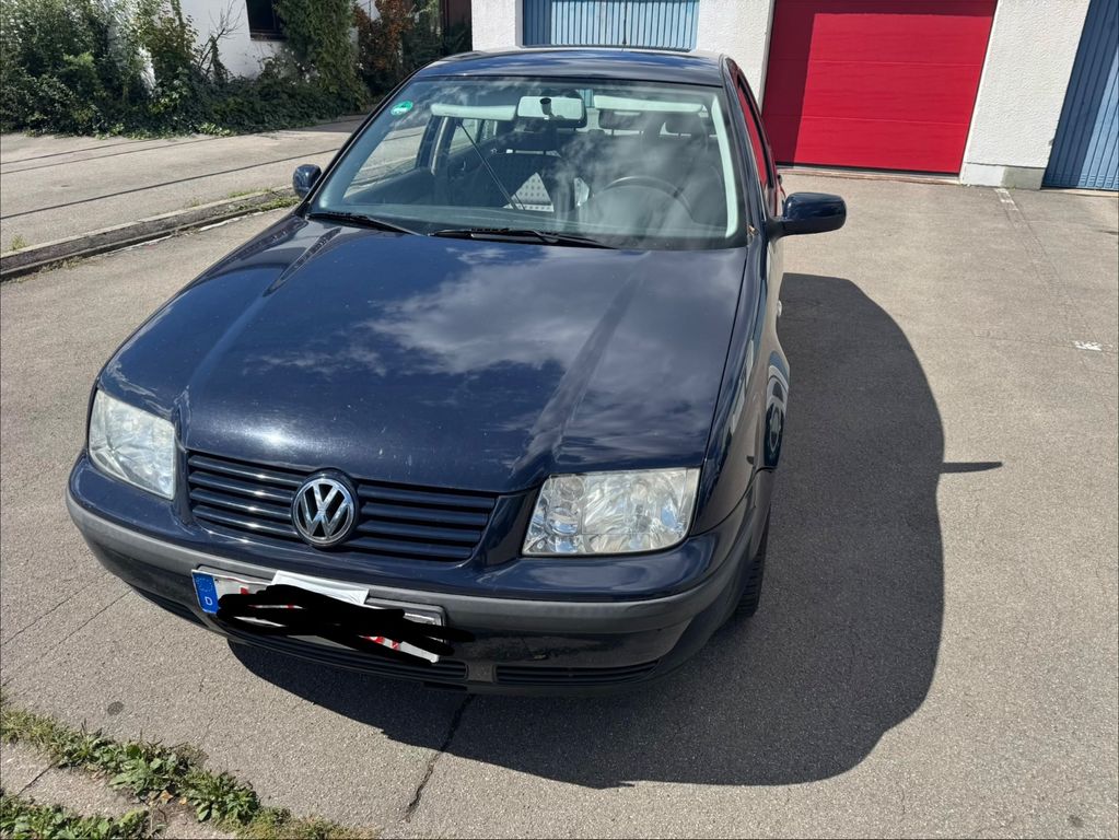 Bild des Angebotes Volkswagen Bora 1.6 Comfortline