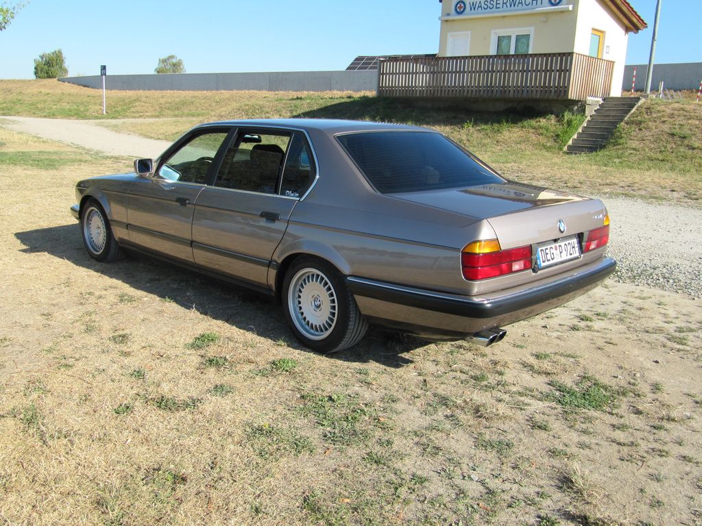 Bild des Angebotes BMW 750iL