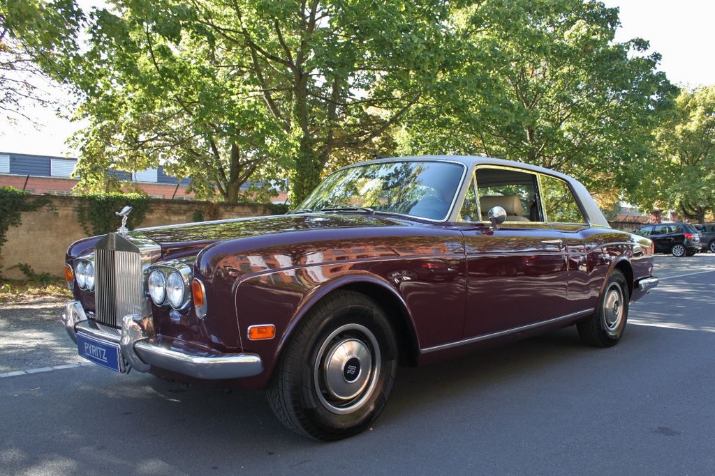 Bild des Angebotes Rolls-Royce Corniche Saloon