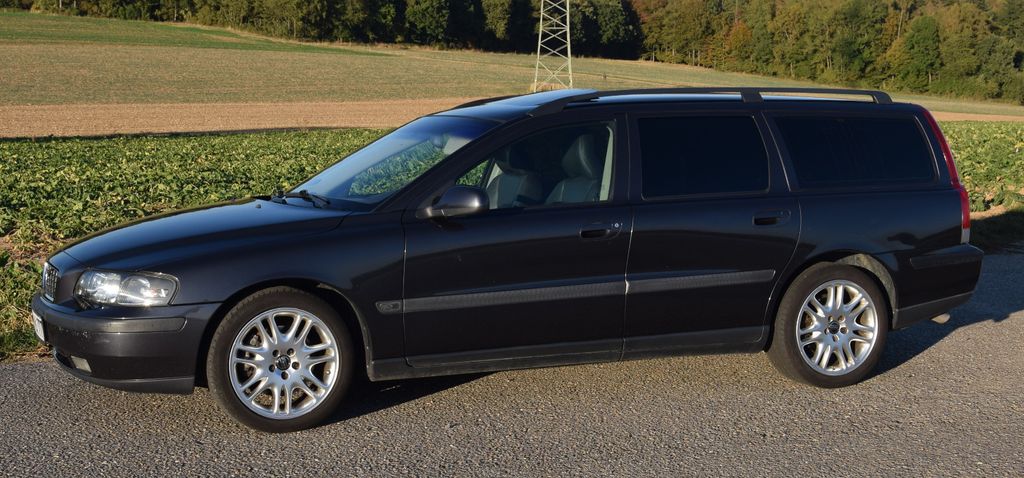 Bild des Angebotes Volvo V70 2.4 T -
