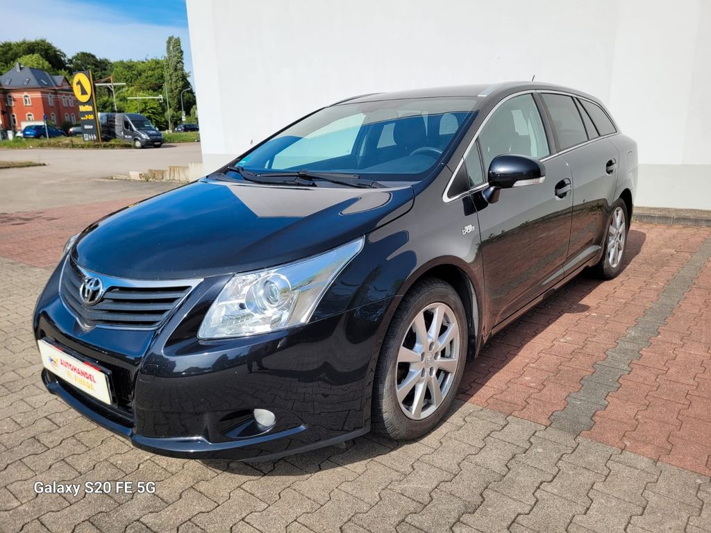 Bild des Angebotes Toyota Avensis Kombi Executive