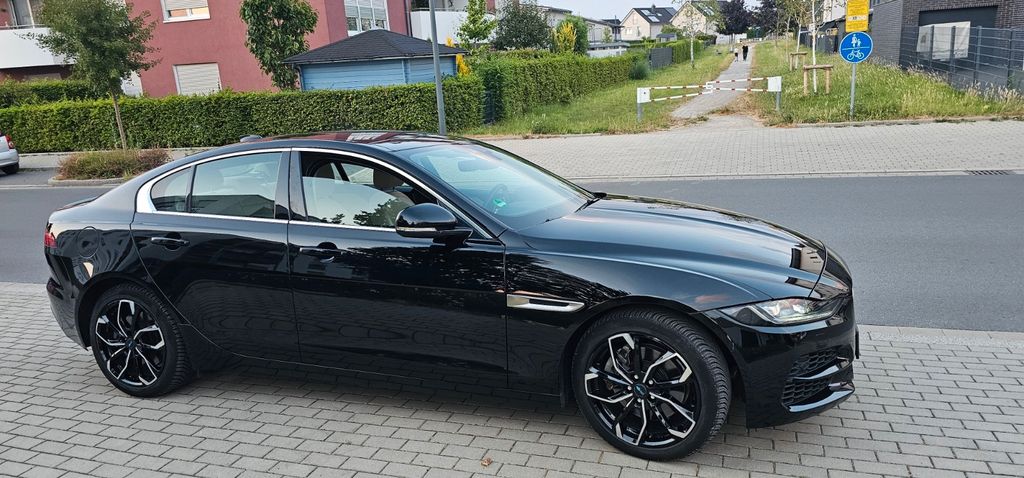 Bild des Angebotes Jaguar XE P250 S