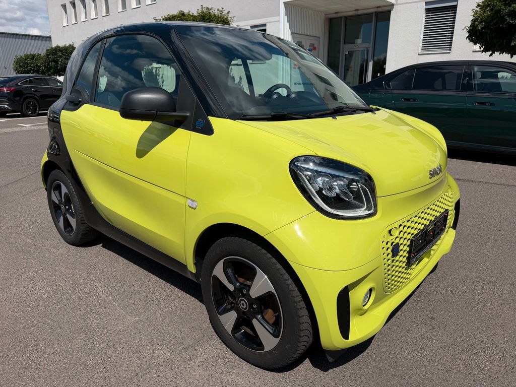 Bild des Angebotes Smart ForTwo coupe EQ*22kW*LED*PANO*JBL*KAM*SHZ*TEMP*