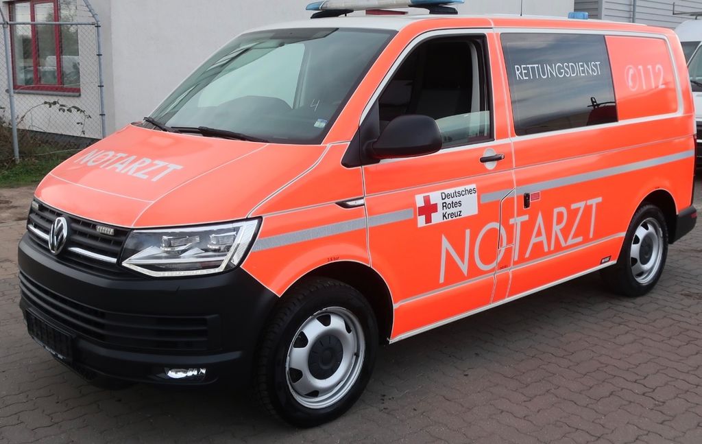 Bild des Angebotes Volkswagen T6.1 Notarzteinsatzfahrzeug 1.Hand 4Motion / DSG
