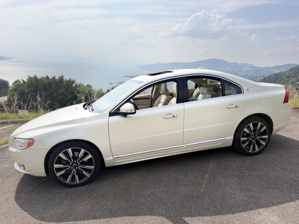 Bild des Angebotes Volvo S80 V8 AWD Executive PERFEKT ZUSTAND