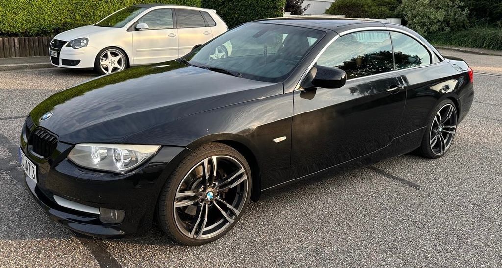 Bild des Angebotes BMW 330d*Carbio*HarmanKardon*Voll*StdHz*SHZ*Led*
