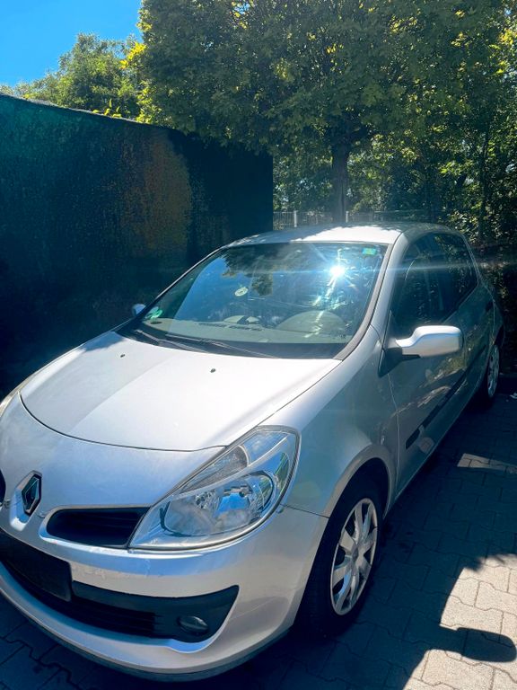Bild des Angebotes Renault Clio Dynamique 1.4 16V Dynamique