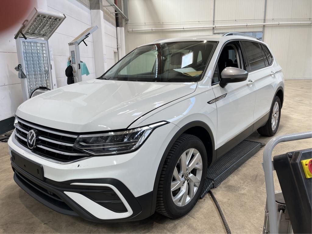 Bild des Angebotes Volkswagen Tiguan Allspace Life 1.5 TSI AHK NAVI SHZ HUD 18