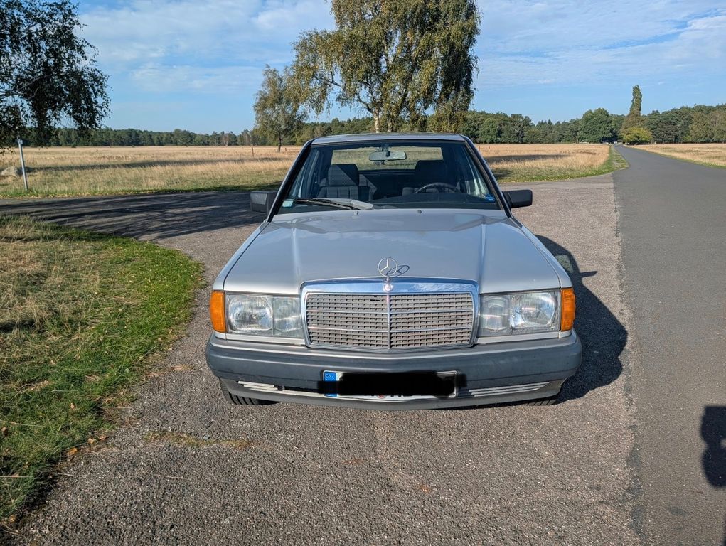 Mercedes-Benz 190