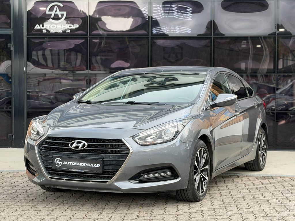 Bild des Angebotes Hyundai i40 Premium 1-HAND/CAM/AUT/SHZ