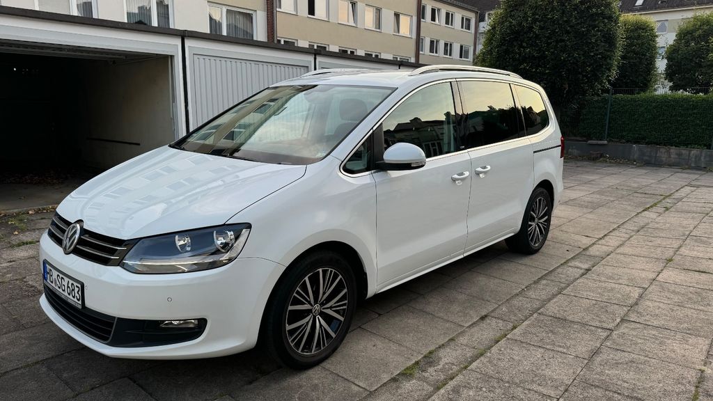 Bild des Angebotes Volkswagen Sharan 2.0 TDI DSG Comfortline