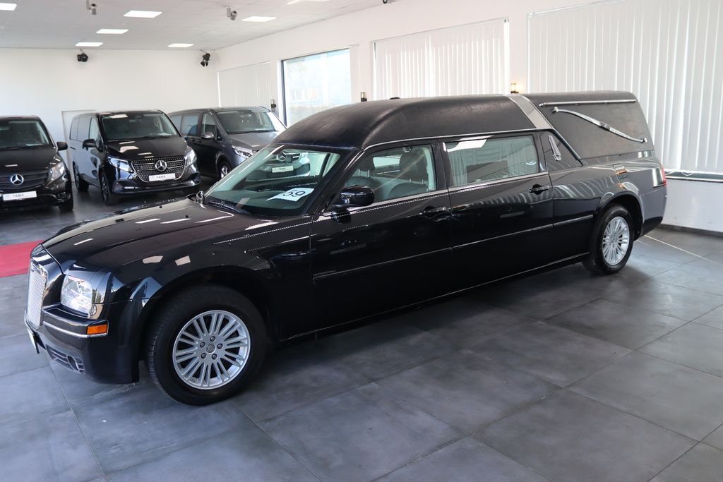 Bild des Angebotes Chrysler 300C Bestattungswagen / Leichenwagen