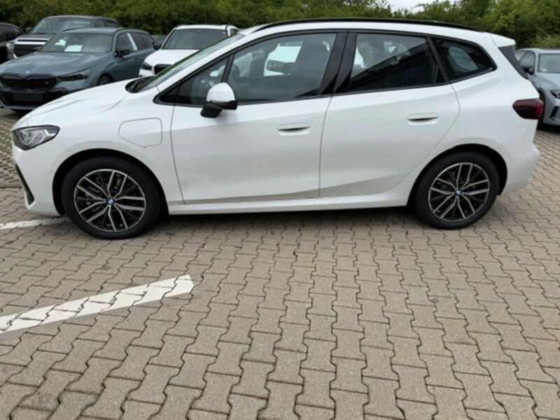 Bild des Angebotes BMW 230e xDrive Active Tourer M Sportpaket