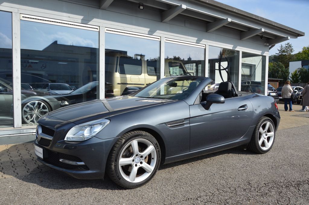 Bild des Angebotes Mercedes-Benz SLK 200 Roadster *7G-AUTOMATIK*NAVI*AIRSCARF*SHZ