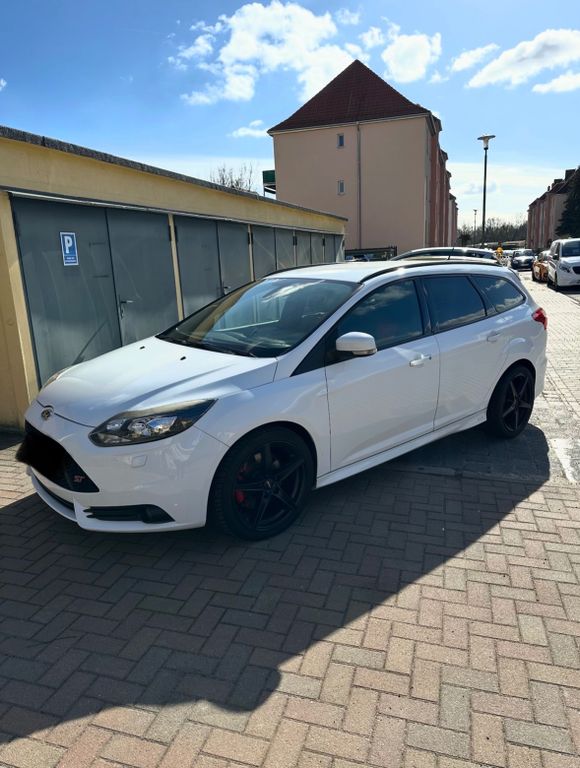 Ford Focus 2,0 EB ST Leder-Sport-Paket Turnier ST