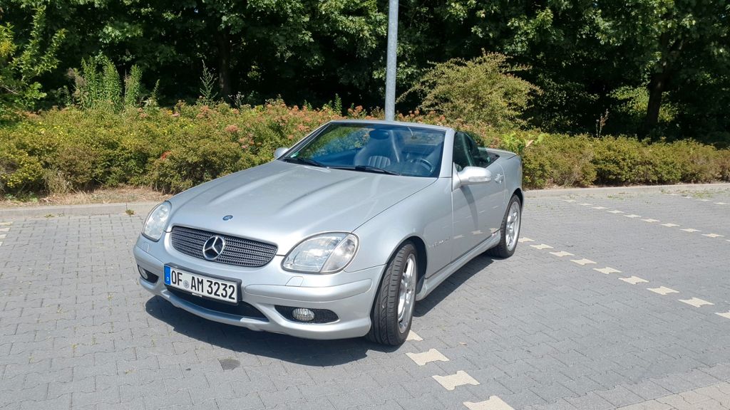 Bild des Angebotes Mercedes-Benz SLK 32 AMG lückenlos Scheckh., KEIN Import