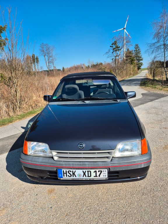 Bild des Angebotes Opel Kadett E Cabrio 1.6i
