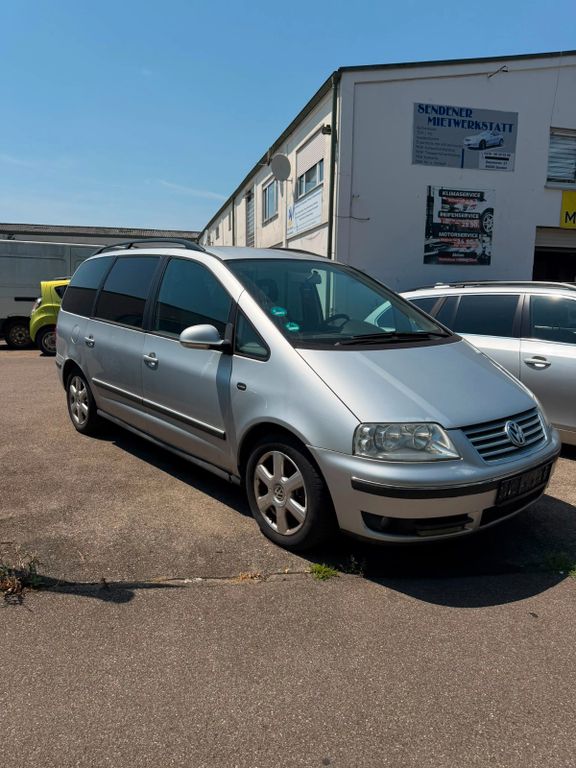 Bild des Angebotes Volkswagen Sharan 2.0TDI 7 SITZER AHK HU+AU NEU