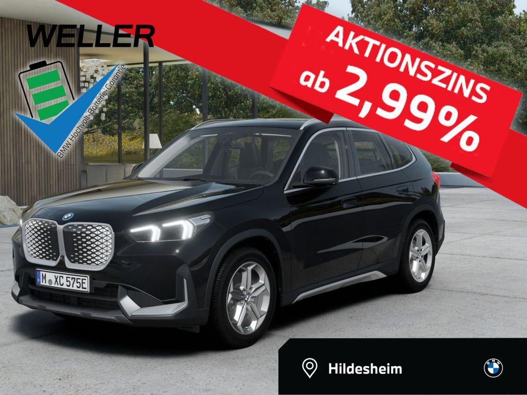 Bild des Angebotes BMW iX1 eDrive20 xLine Pano,AdpLED,RFK,ParkA,DriveA