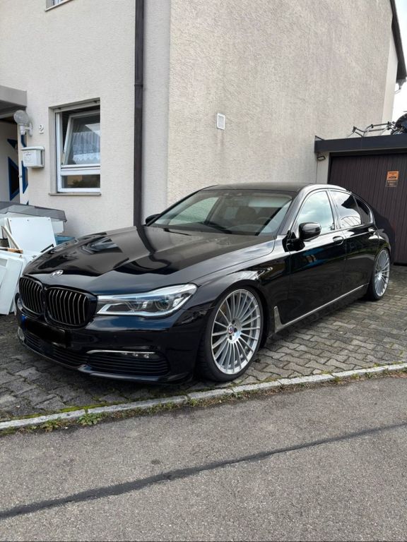 Bild des Angebotes BMW 740i -