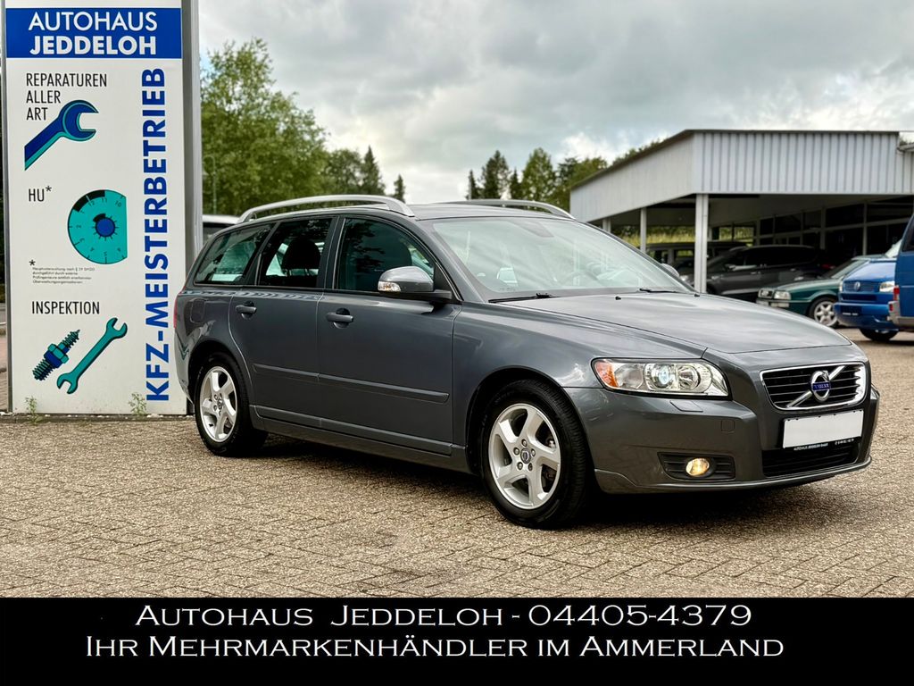 Bild des Angebotes Volvo V50 Kombi 1.6 D2 Business Pro *TOP ZUSTAND|2.Hd.