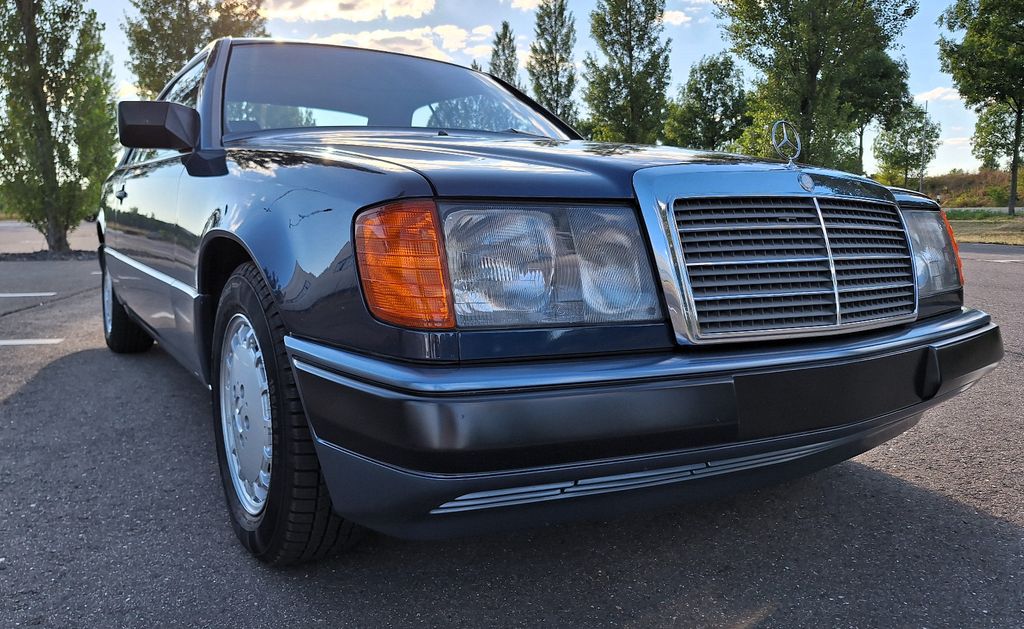 Mercedes-Benz CE 300