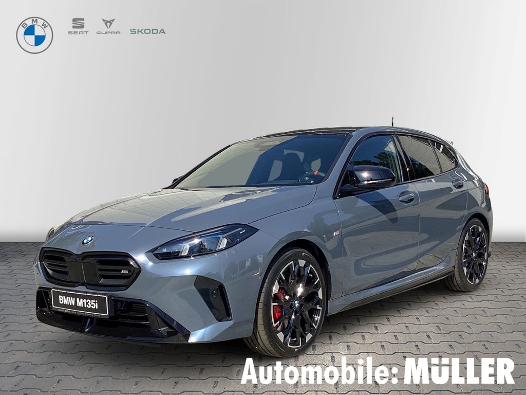 Bild des Angebotes BMW M135 i xDrive+ACC+HUD+AHK+KAMERA+LED ADAPTIV+DAB