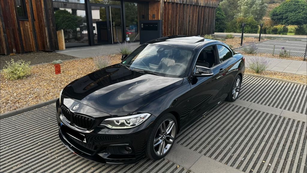 Bild des Angebotes BMW 230i Coupé M Sport - Einzelstück