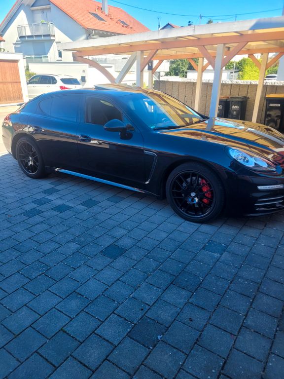 Bild des Angebotes Porsche Panamera 4 -