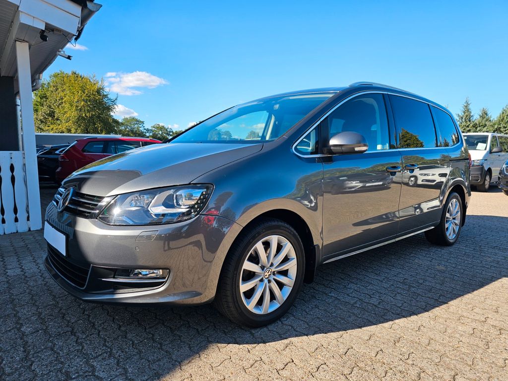Bild des Angebotes Volkswagen Sharan Highline 7-Sitze AHK Navi ACC Kamera