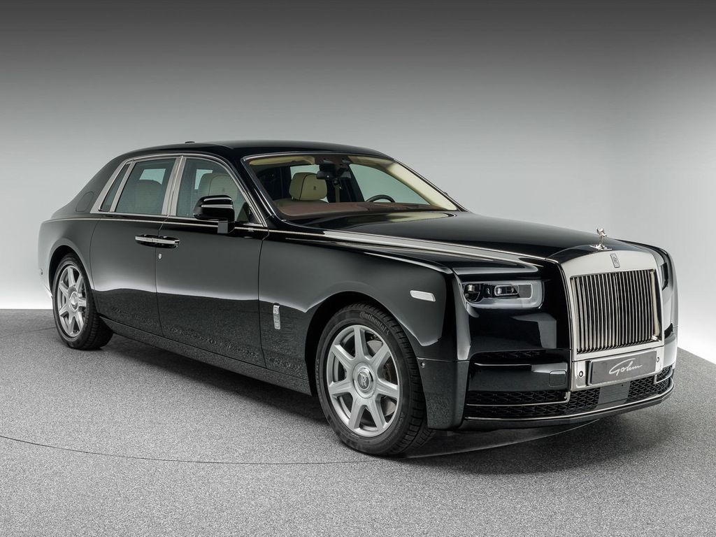 Rolls-Royce Phantom VIII * TWIN COACHLINE *