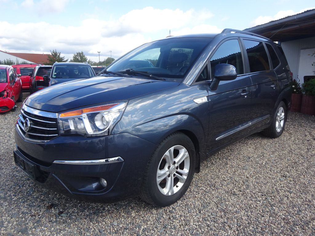 Bild des Angebotes Ssangyong Rodius 2.2 Diesel e-XDi 220 Quartz 2WD Automatik