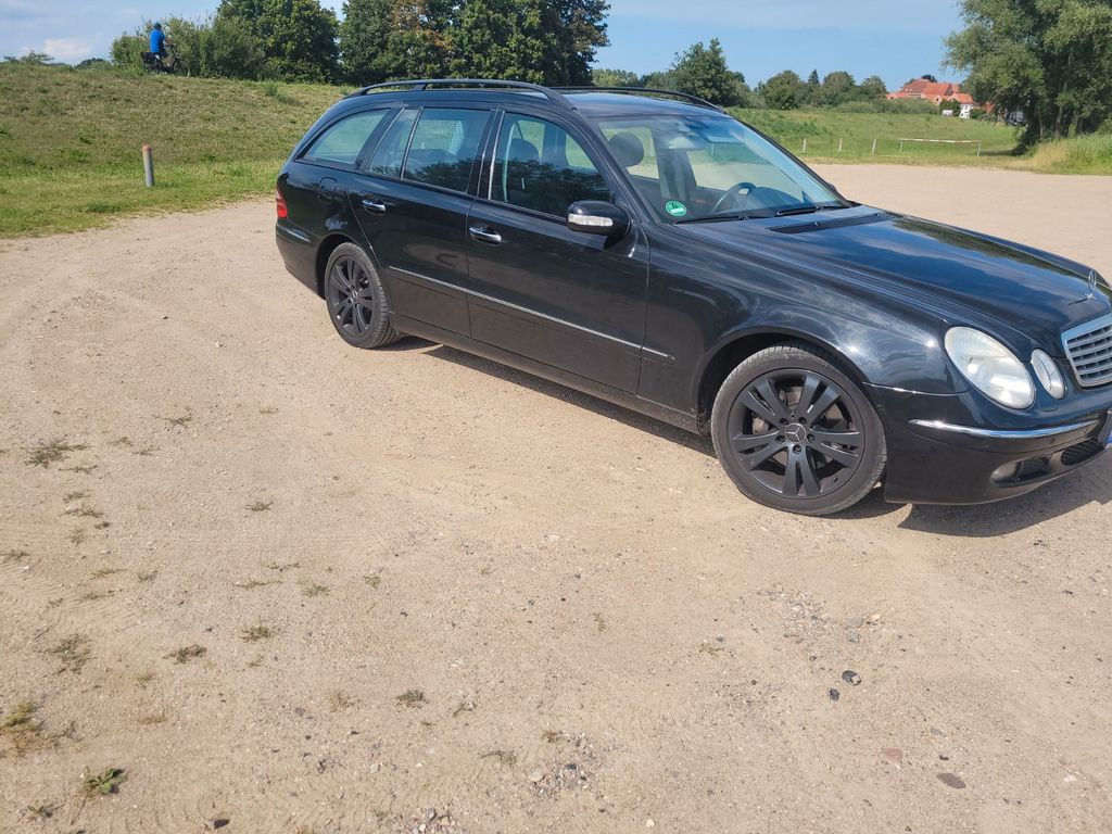 Bild des Angebotes Mercedes-Benz KOMBI W211 320 CDI