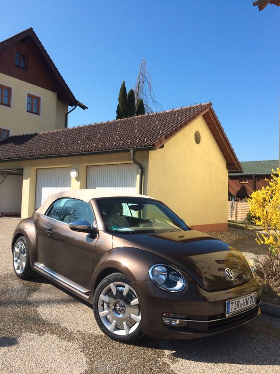 Bild des Angebotes Volkswagen Beetle 1.6 TDI 70's Cabriolet 70's - WIE NEU!!!