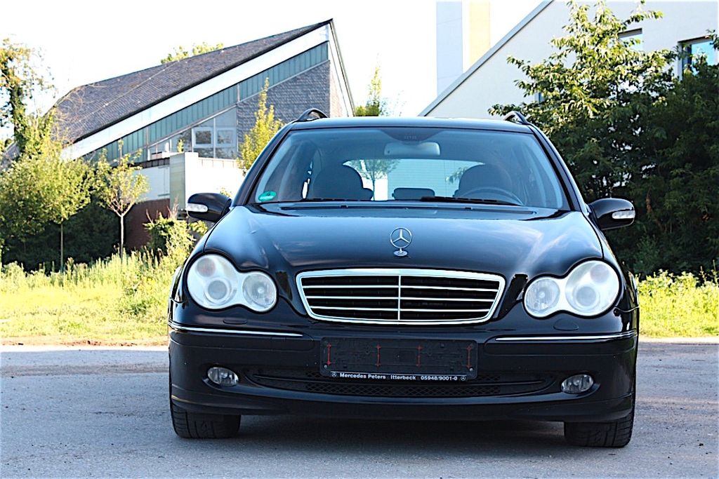 Bild des Angebotes Mercedes-Benz C 320  T AVANTGARDE