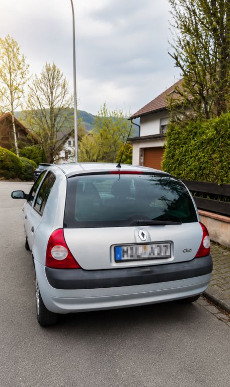 Renault Clio TÜV + guter Zustand