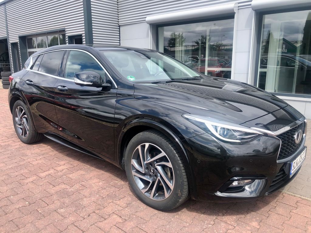 Bild des Angebotes Infiniti Q30 1.6 LUXE/LED/Navi/Panorama/Sitzhz/Kamera