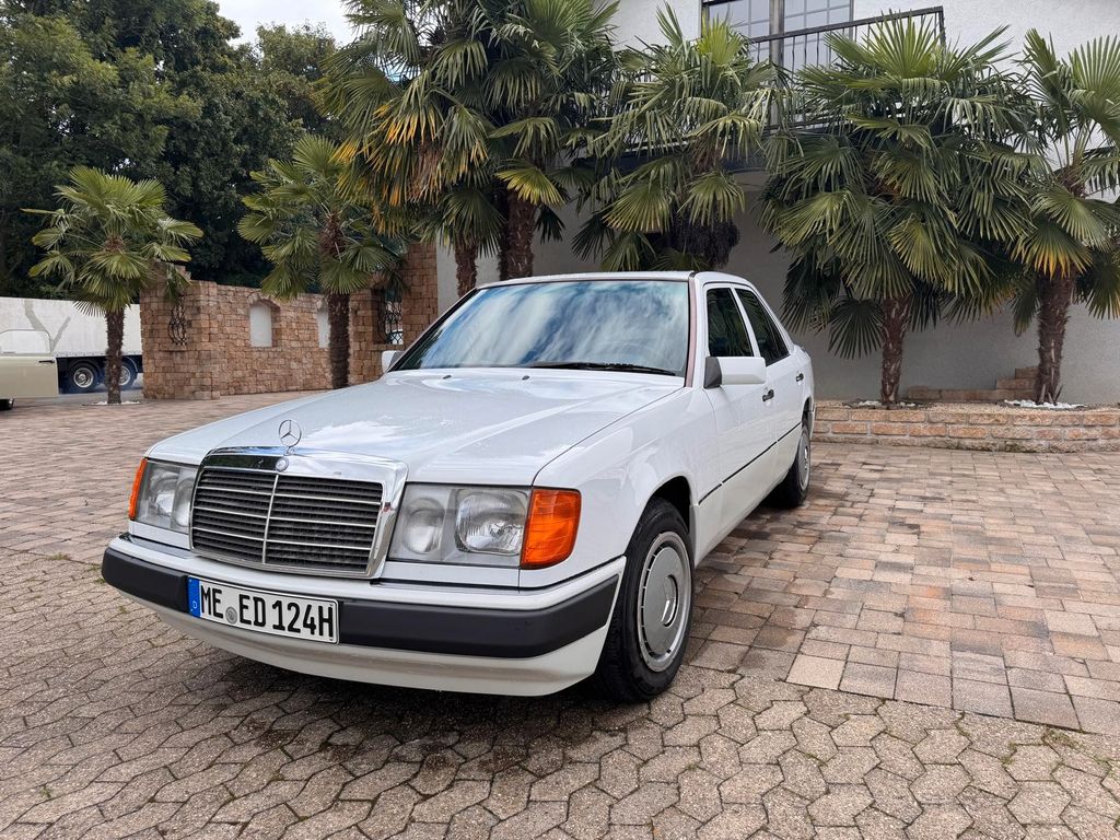 Mercedes-Benz 200 D W 124
