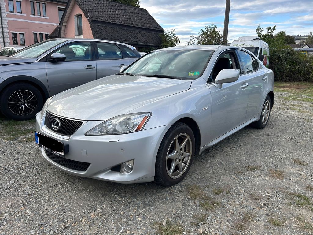 Lexus ANDERE IS 220d Luxury line