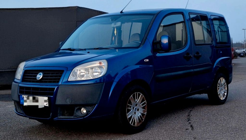 Bild des Angebotes Fiat Doblo mit Schiebetüren.