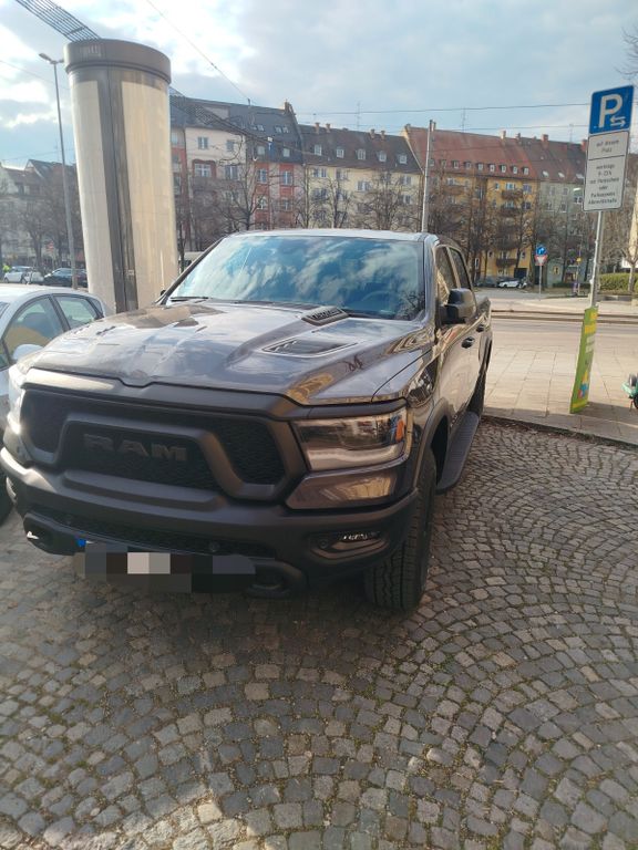 Bild des Angebotes Dodge RAM Rebel Night, 1.Hand nur 24.000km LPG!
