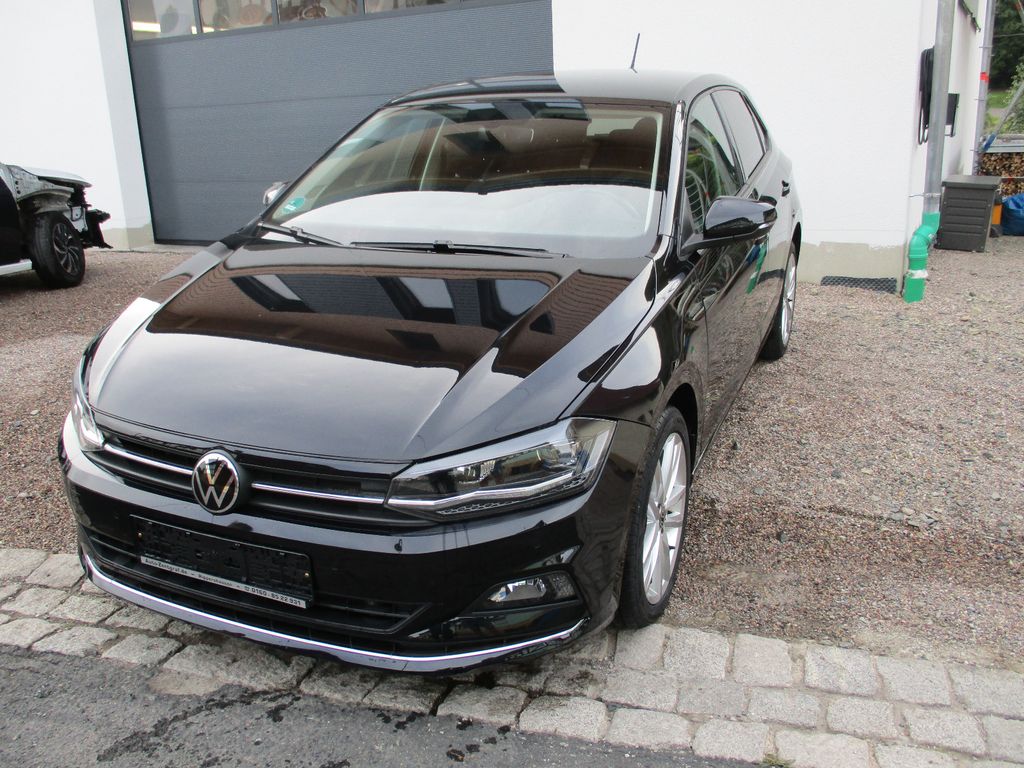 Bild des Angebotes Volkswagen Polo VI Highline DSG+LED+Apple CarPlay+ACC