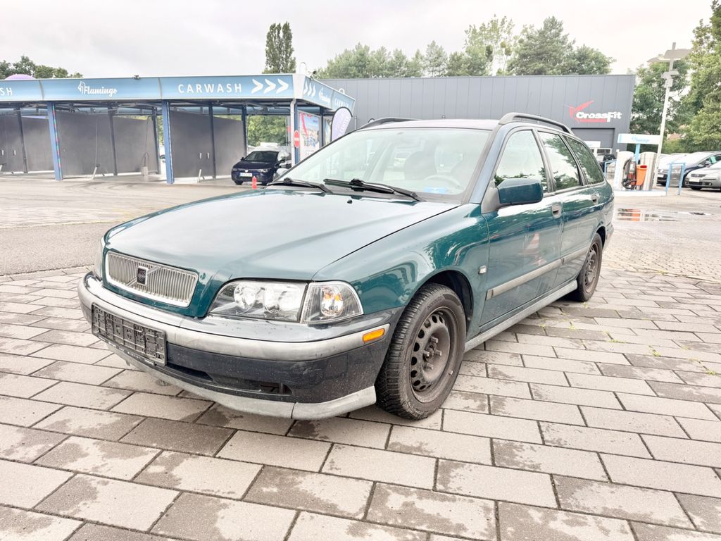 Bild des Angebotes Volvo V40 2.0,Automatik,Klima,Sitzheizung,Ersatzteilsp