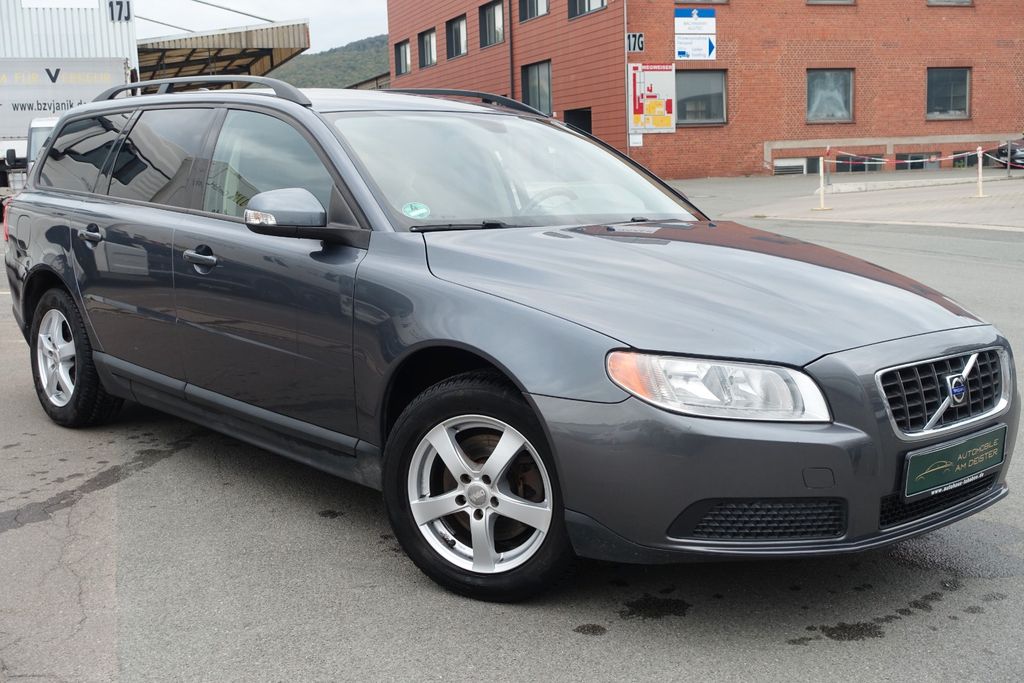 Bild des Angebotes Volvo V70 Kombi 2.0*KLIMA*AHK*TEMPOMAT*TÜV+SERVICE NEU