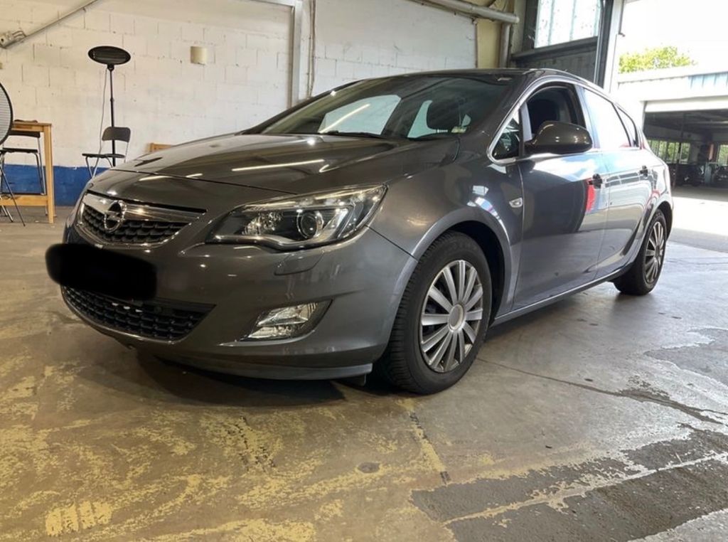 Bild des Angebotes Opel Astra J Lim. Cosmo | AUTOMATIK 8FACH SHZ
