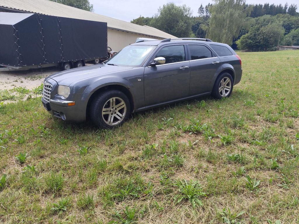 Bild des Angebotes Chrysler 300C Touring 3.5 V6 AWD Autom. -