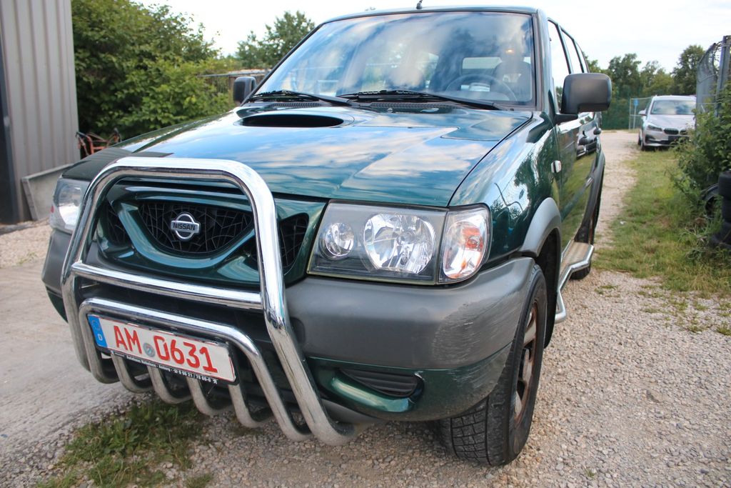 Nissan Terrano 2,7 TDi 4x4  54TKm.Tüv7.28 Klima 7Sitze