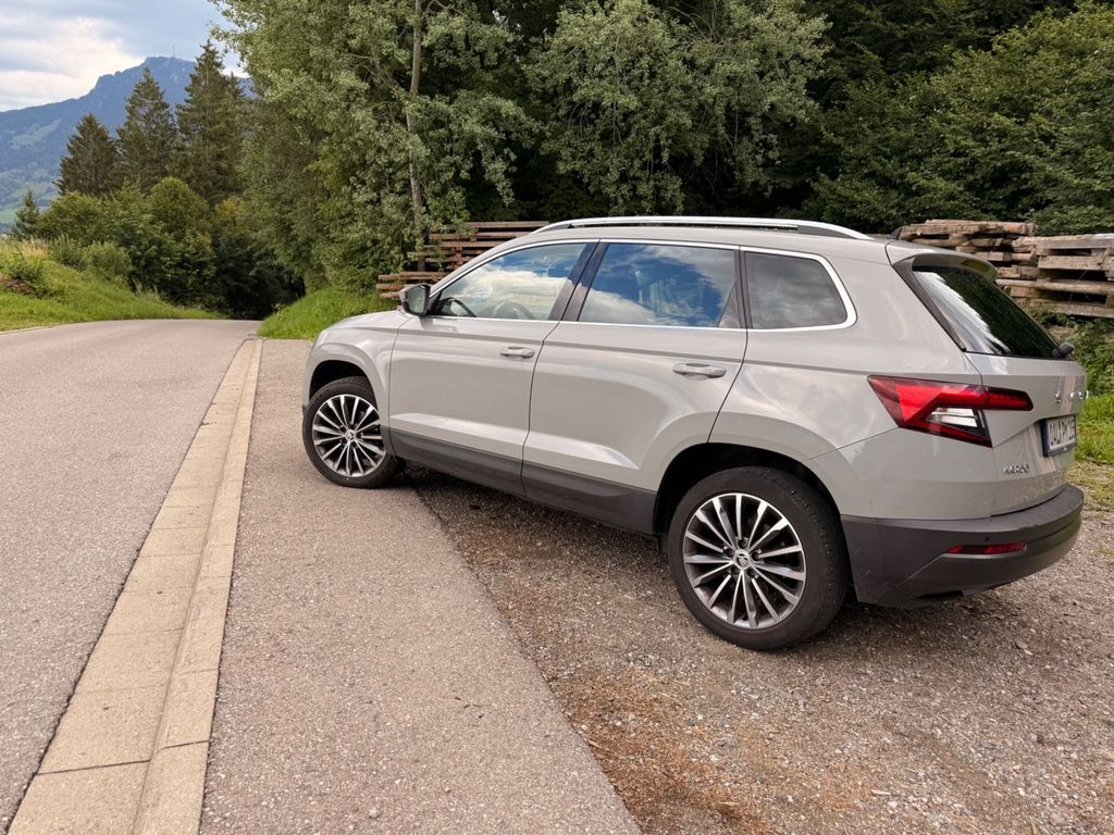Bild des Angebotes Skoda Karoq 1.0 TSI Active Active