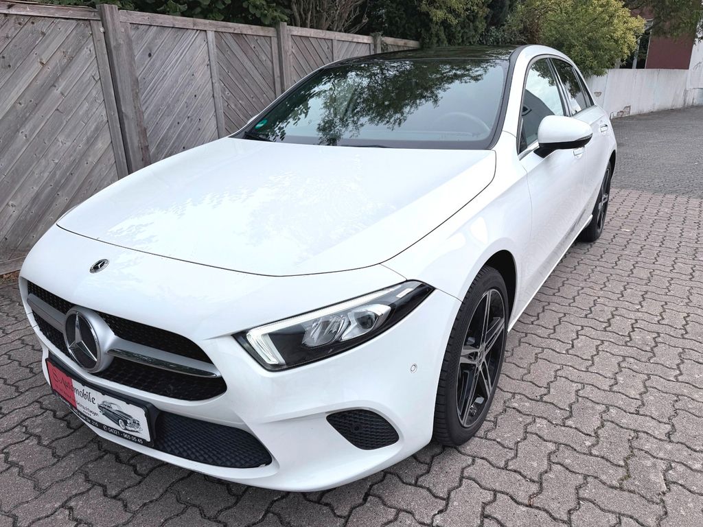 Bild des Angebotes Mercedes-Benz A 250 e°Navigation°Parkass.°LED